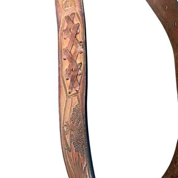 Vintage Leegin Brown Leather Tooled Belt John Lennon Tribute Buckle size medium - Picture 4 of 7